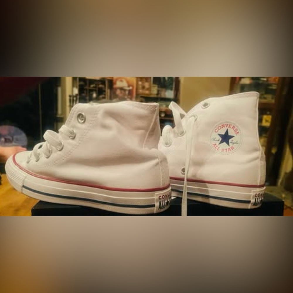 Converse White High-Top Sneakers Classic Design